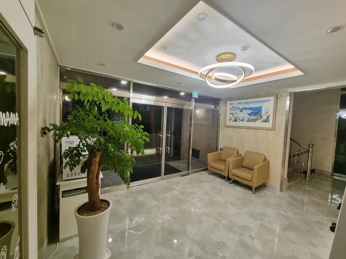 Trevi Hotel Jeju Exteriör bild