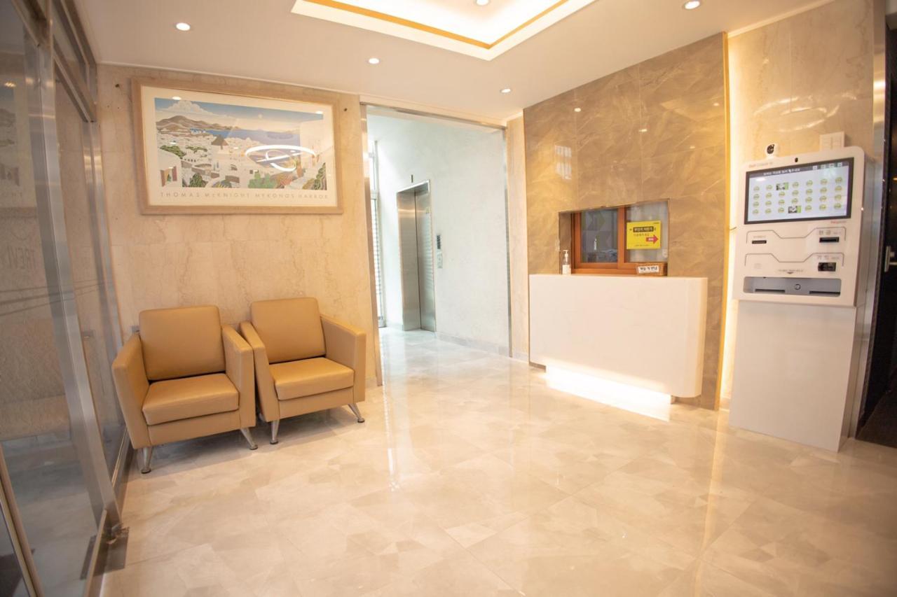 Trevi Hotel Jeju Exteriör bild